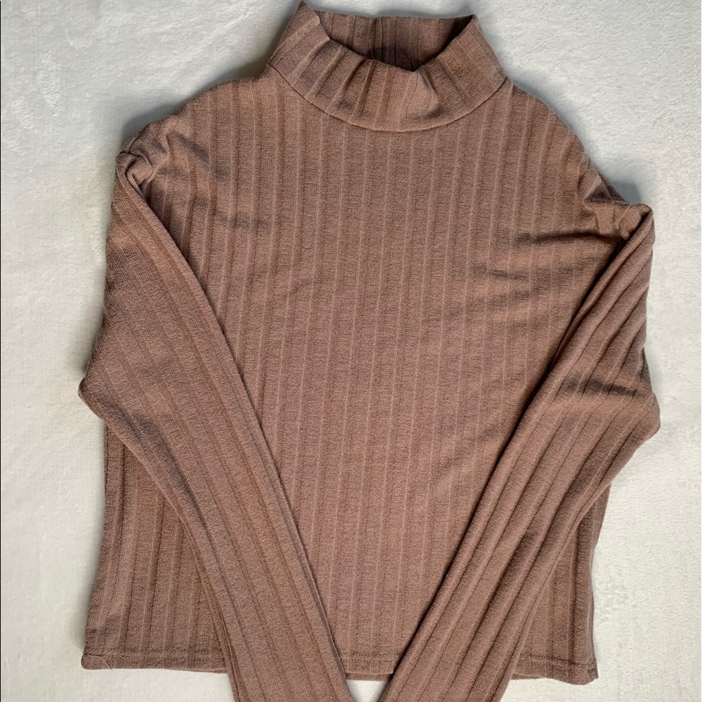 Olivia Rae Long-sleeved Cropped Turtleneck